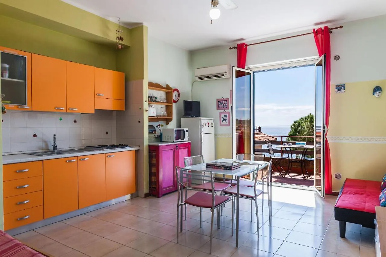 אצ'י קסטלו Alice Apartment With Terrace By Wonderful Italy איטליה